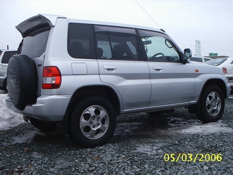 2000 Pajero iO