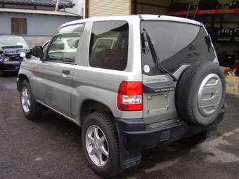 2000 Mitsubishi Pajero iO