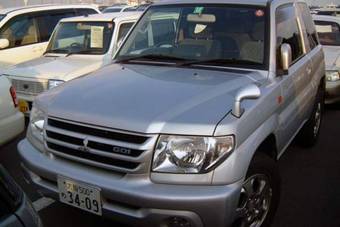 2000 Mitsubishi Pajero iO