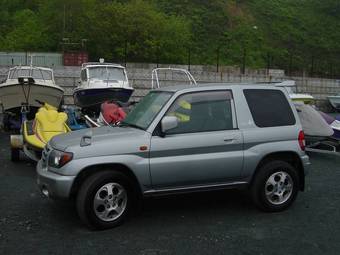 Pajero iO