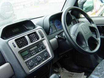 Mitsubishi Pajero iO