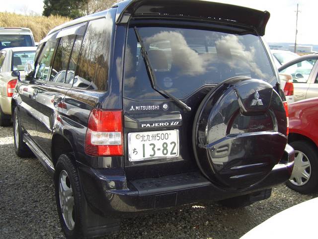 2000 Mitsubishi Pajero iO