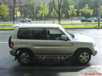 Mitsubishi Pajero iO