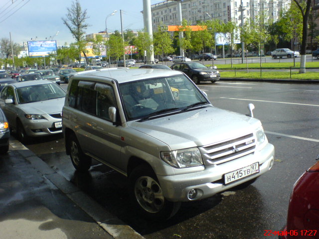 2000 Mitsubishi Pajero iO