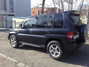 2000 Mitsubishi Pajero iO