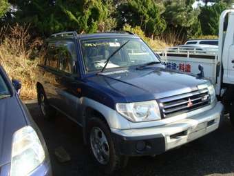 2000 Mitsubishi Pajero iO