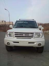 Mitsubishi Pajero iO