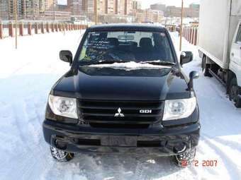 Mitsubishi Pajero iO