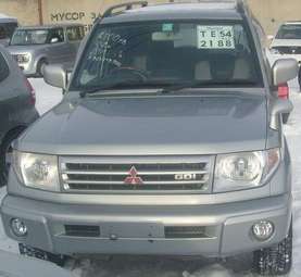 2000 Pajero iO