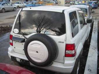 Mitsubishi Pajero iO