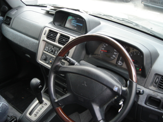2000 Mitsubishi Pajero iO Images