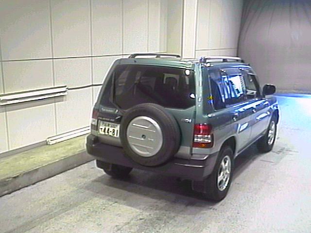 2000 Mitsubishi Pajero iO Images