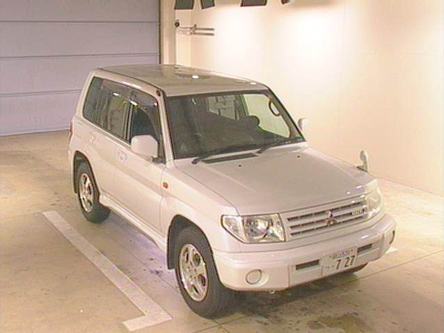 2000 Mitsubishi Pajero iO Pictures