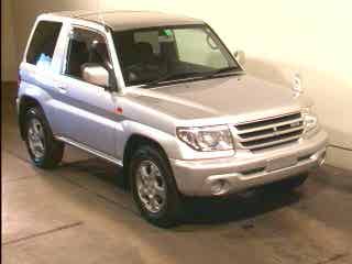 2000 Mitsubishi Pajero iO Images