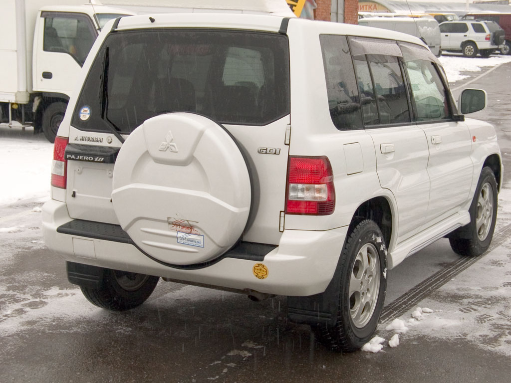 2000 Mitsubishi Pajero iO For Sale