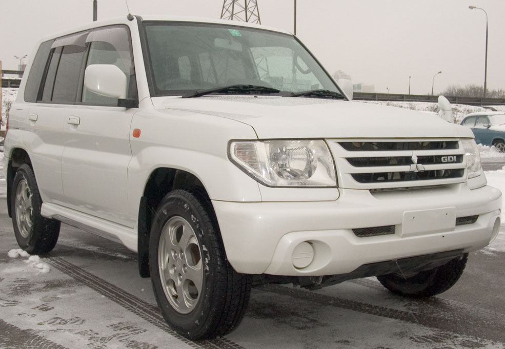 2000 Mitsubishi Pajero iO For Sale