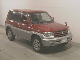2000 Mitsubishi Pajero iO Pictures