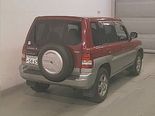 2000 Mitsubishi Pajero iO Pictures