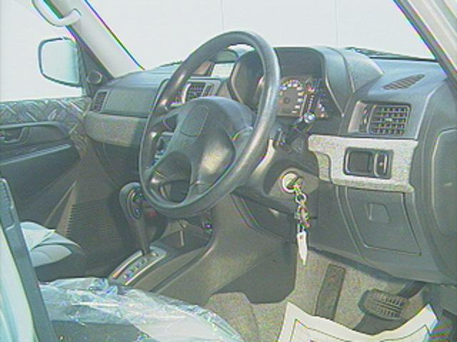 2000 Mitsubishi Pajero iO Pics
