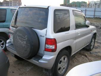2000 Mitsubishi Pajero iO Wallpapers