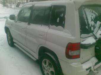 2000 Mitsubishi Pajero iO Pictures
