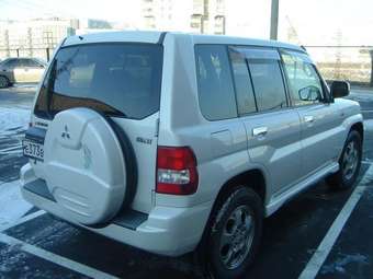 2000 Mitsubishi Pajero iO Pictures