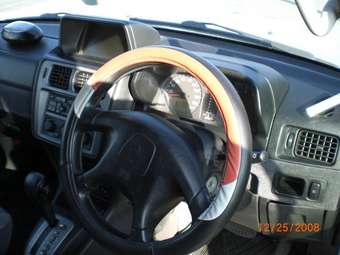 2000 Mitsubishi Pajero iO Pictures