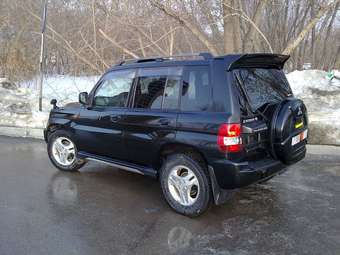 2000 Mitsubishi Pajero iO Pictures
