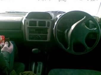 2000 Mitsubishi Pajero iO Pictures