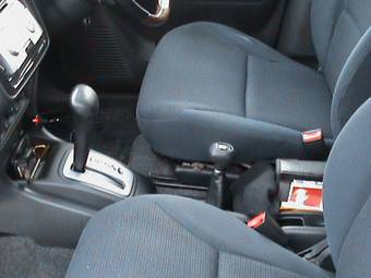 2000 Mitsubishi Pajero iO Pics