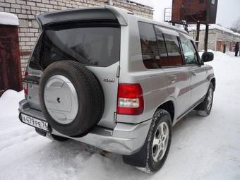 2000 Mitsubishi Pajero iO Pictures