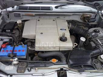 2000 Mitsubishi Pajero iO Pictures