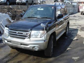 2000 Mitsubishi Pajero iO Pictures