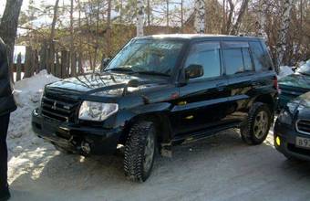 2000 Mitsubishi Pajero iO