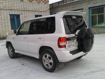 2000 Mitsubishi Pajero iO Pictures