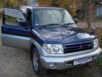 2000 Mitsubishi Pajero iO Wallpapers