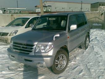 2000 Mitsubishi Pajero iO Pictures