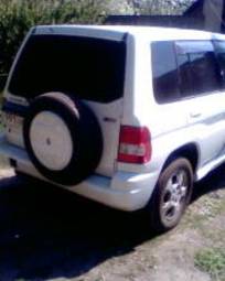 2000 Mitsubishi Pajero iO Pictures