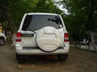 2000 Mitsubishi Pajero iO Pictures