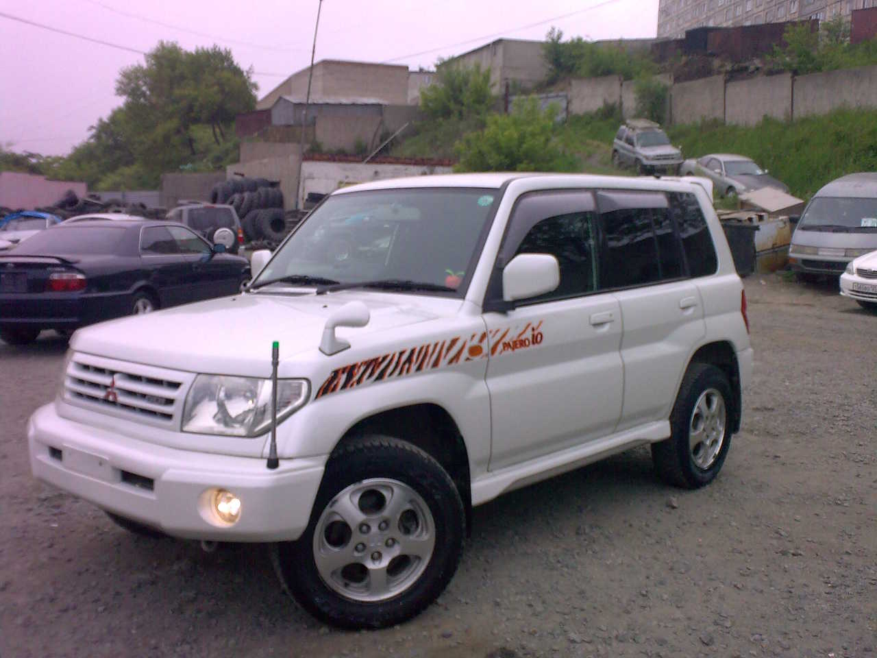 2000 Mitsubishi Pajero iO specs, Engine size 2000cm3, Fuel type ...