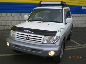 2000 Mitsubishi Pajero iO Pictures