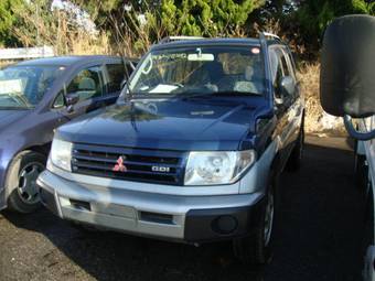 2000 Mitsubishi Pajero iO Pictures