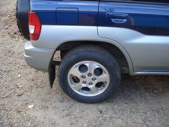 2000 Mitsubishi Pajero iO Pictures