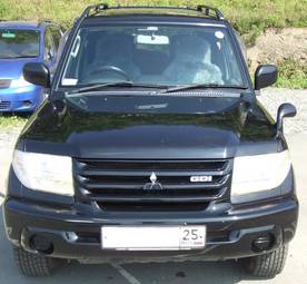 2000 Mitsubishi Pajero iO Pics