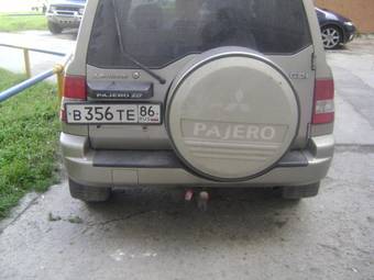 2000 Mitsubishi Pajero iO Photos