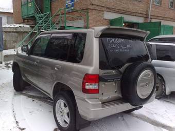 2000 Mitsubishi Pajero iO Pictures