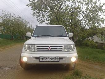 2000 Mitsubishi Pajero iO Pictures