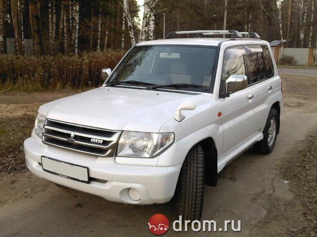 2000 Mitsubishi Pajero iO