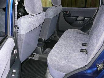 2000 Mitsubishi Pajero iO Pics