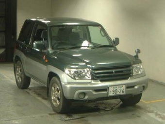 2001 Mitsubishi Pajero iO